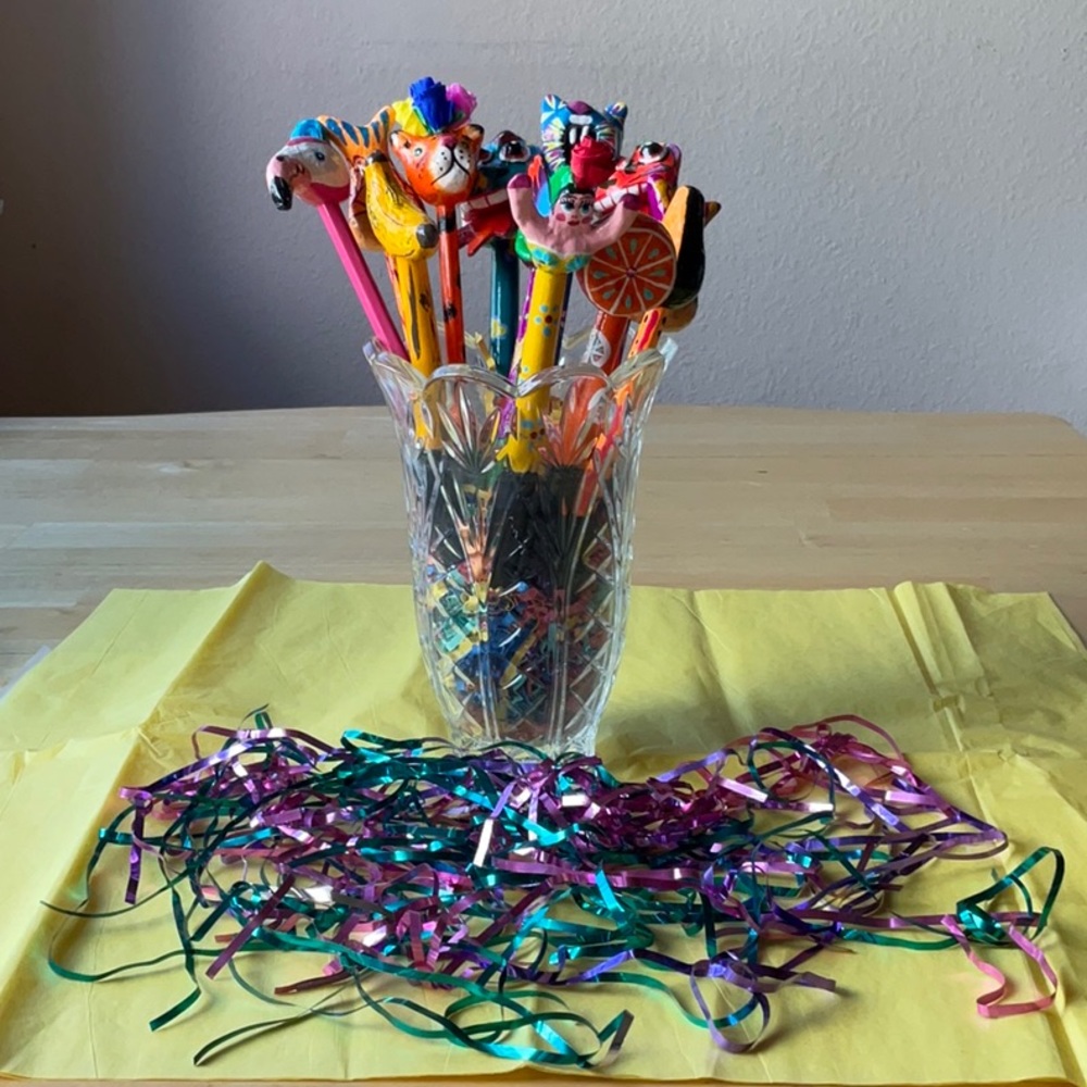 🥑 CONSUELA PAPER MACHE PENS & MARKERS 🥑NWT 🥑 - Picture 4 of 16
